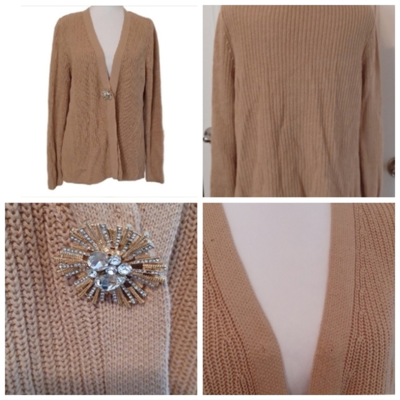 💙🌺 Tan Cardigan With Broche - Picture 1 of 11